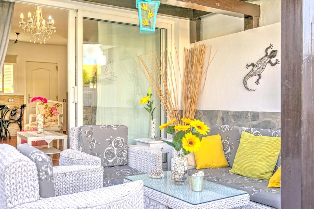 Elegant Villa In Corralejo Kültér fotó